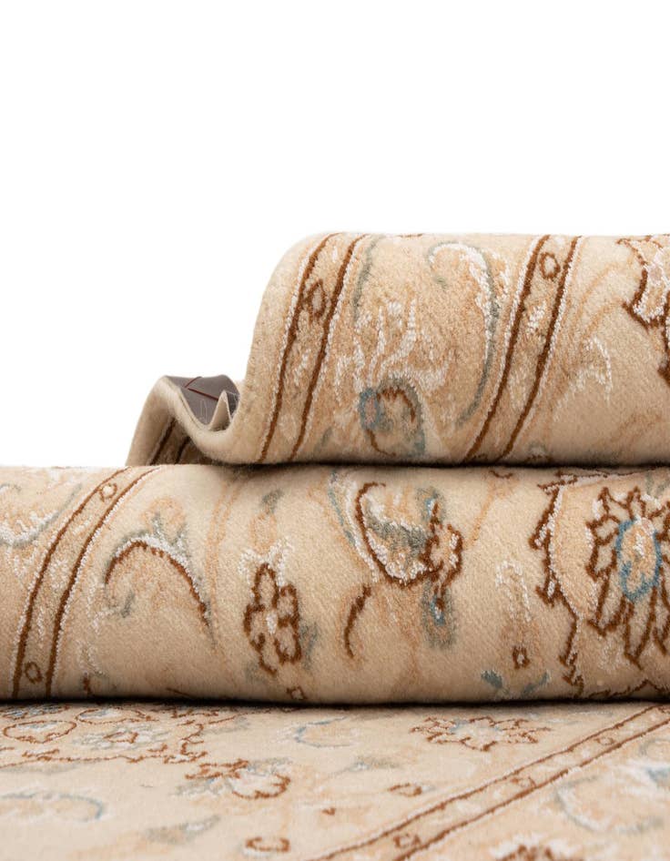 Detail image of 2' 7 x 9' 8 Nain Wool Runner Rug