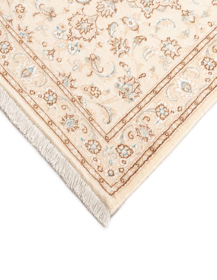 Detail image of 2' 7 x 9' 8 Nain Wool Runner Rug