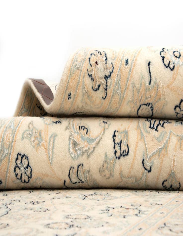 Detail image of 2' 11 x 16' 5 Nain Wool Runner Rug