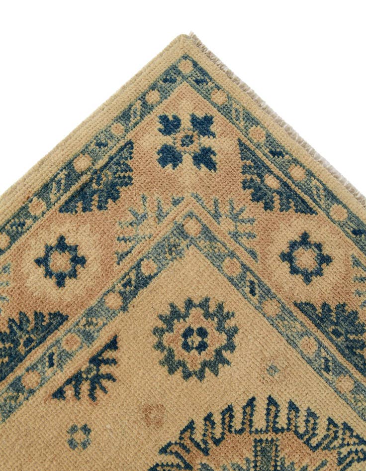 Detail image of 2' 8 x 6' 4  Hand Knotted Oushak Wool Runner Rug