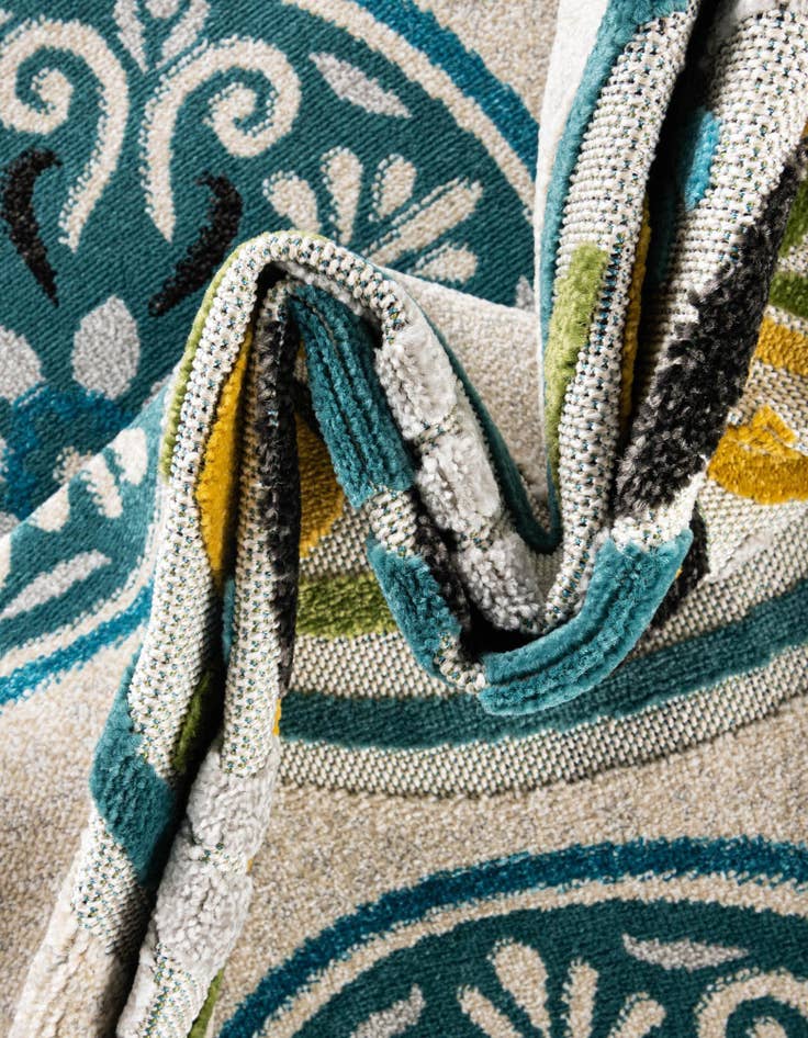 Detail image of 2' x 6'  Washable Modern Indoor / Outdoor Runner Rug