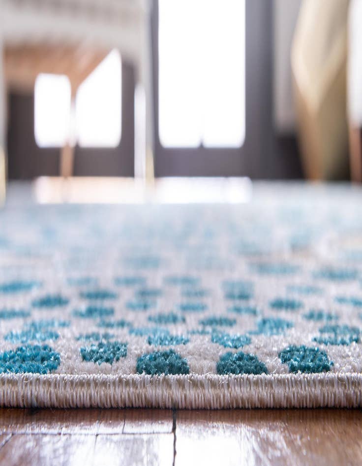 Detail image of 2' x 6'  Washable Modern Indoor / Outdoor Runner Rug