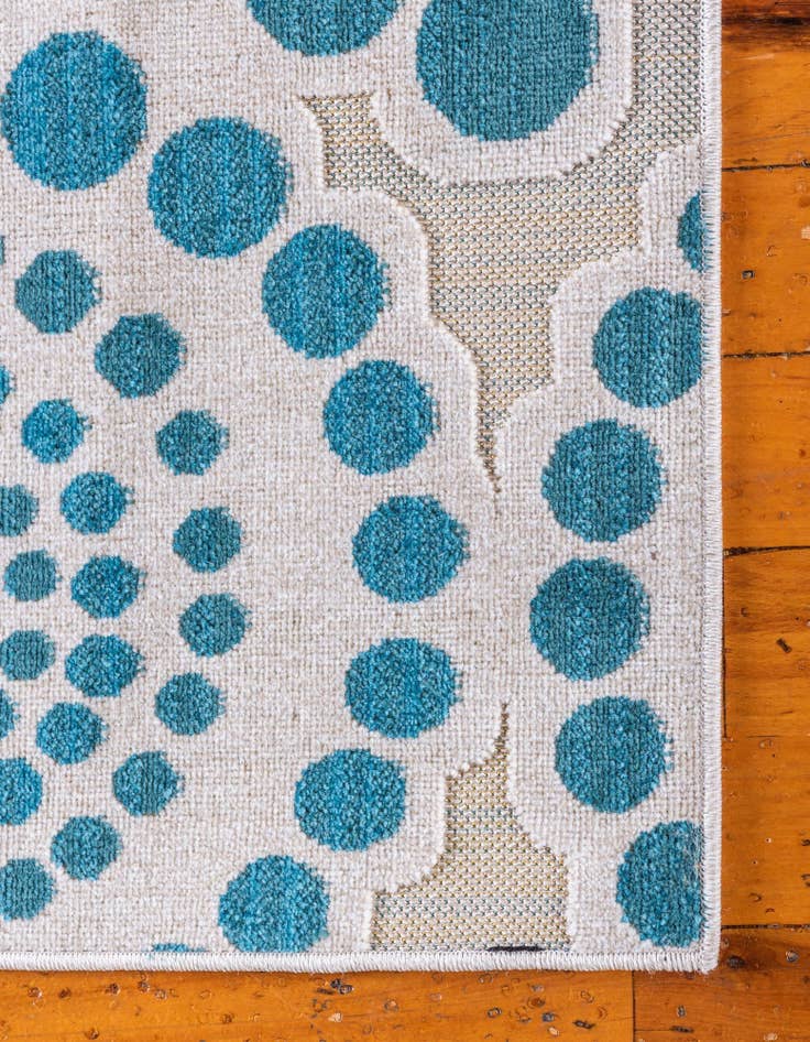 Detail image of 2' x 6'  Washable Modern Indoor / Outdoor Runner Rug