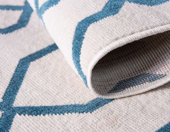 2' 2 x 6' Easy-Clean Oasis Indoor / Outdoor Runner Rug