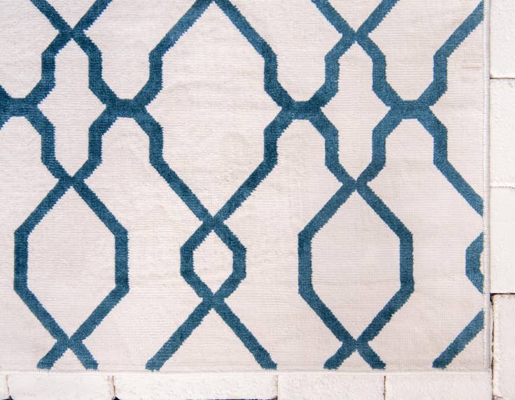 Detail image of 2' 2 x 6' Easy-Clean Oasis Indoor / Outdoor Runner Rug