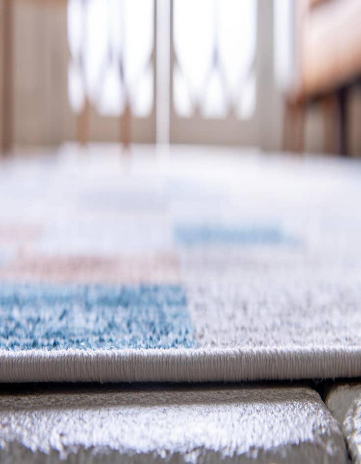 Detail image of 2' 2 x 6'  Washable Oasis Indoor / Outdoor Runner Rug