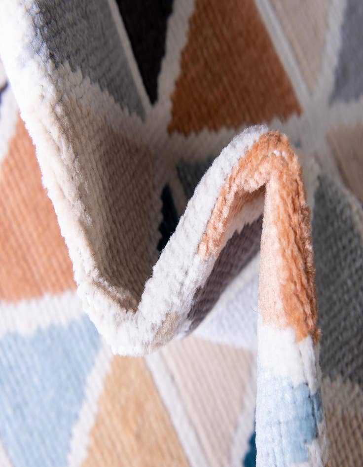 Detail image of 2' 2 x 6'  Washable Oasis Indoor / Outdoor Runner Rug