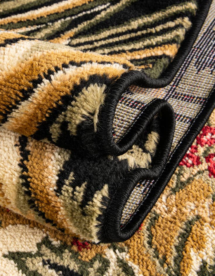 Detail image of 2' x 8' Pastoral Runner Rug