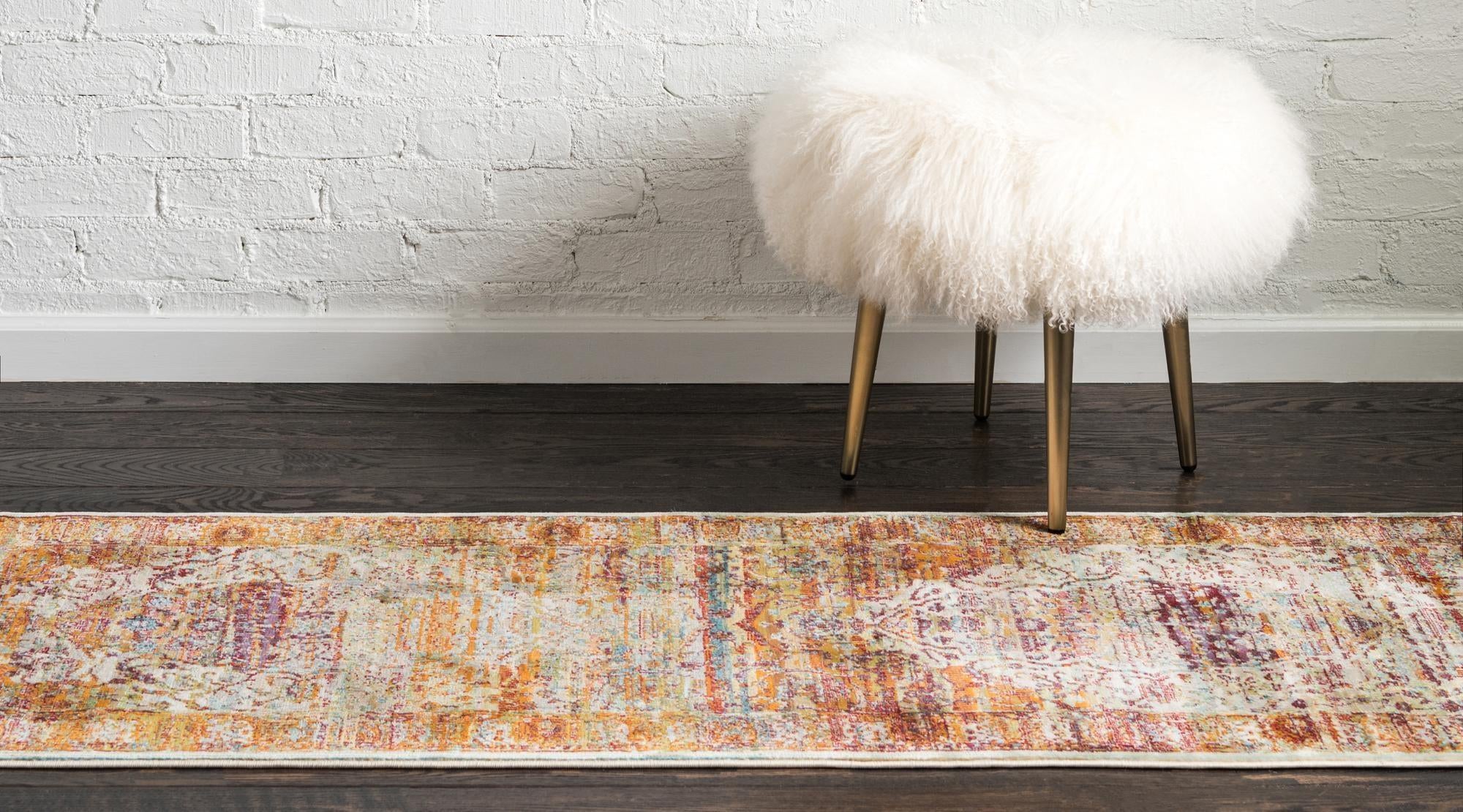 2' 7 x 10' Santiago Runner Rug
