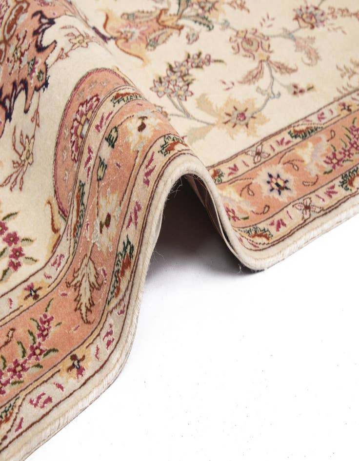 Detail image of 2' 8 x 6' 5 Tabriz Runner Rug