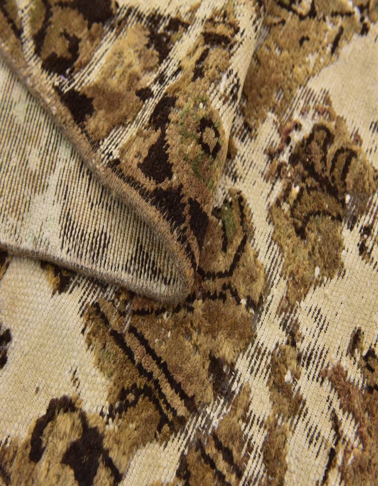 Detail image of 4' 6 x 7' 6  Hand Knotted Ultra Vintage Persian Wool Runner Rug