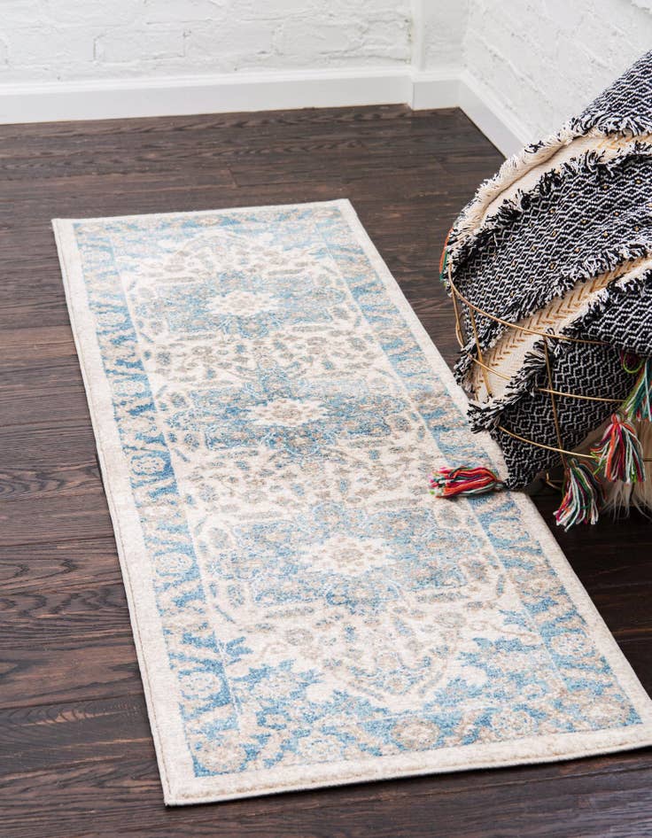 Detail image of 2' x 6' Vienna Runner Rug