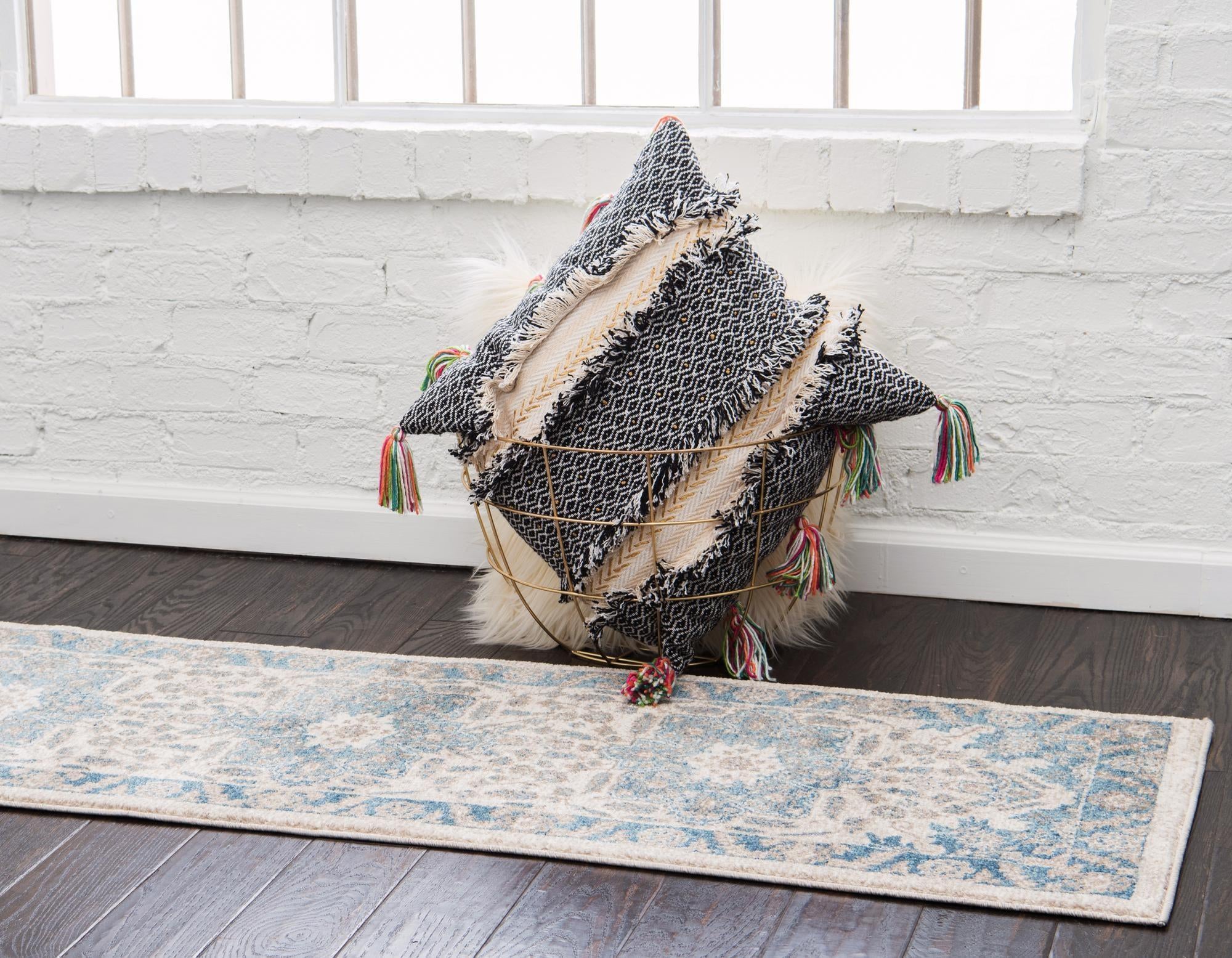 2' x 6' Vienna Runner Rug