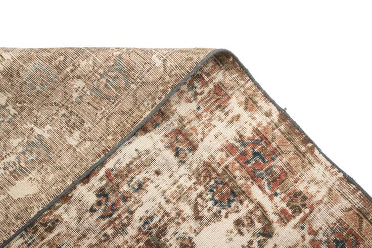 Detail image of 4' 11 x 10' Vintage Royal Runner Rug