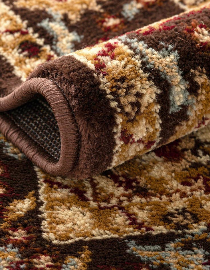 Detail image of 4' x 4' Classic Agra Square Rug