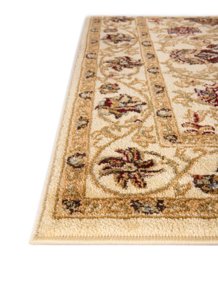 Detail image of 4' x 4' Classic Agra Square Rug