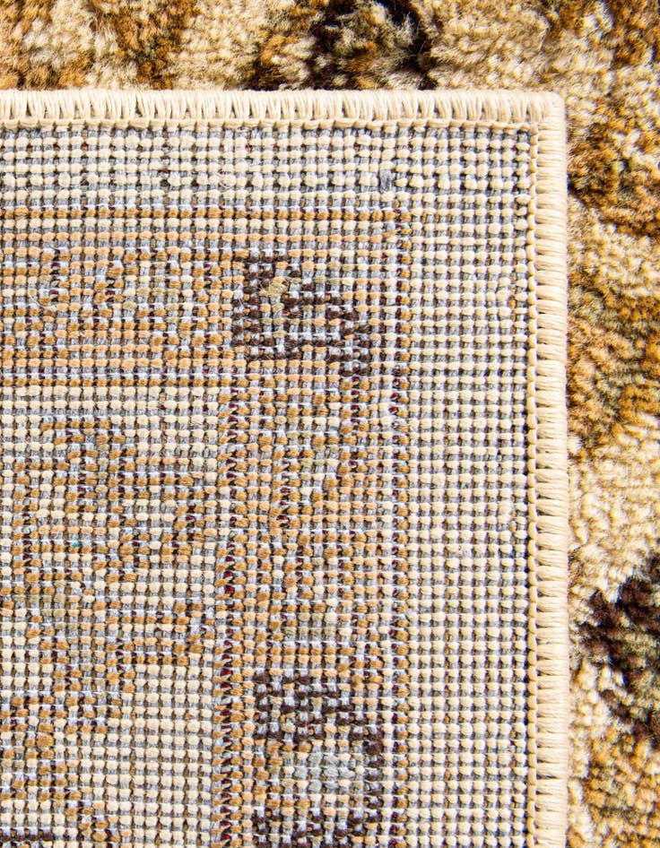 Detail image of 4' x 4' Classic Agra Square Rug