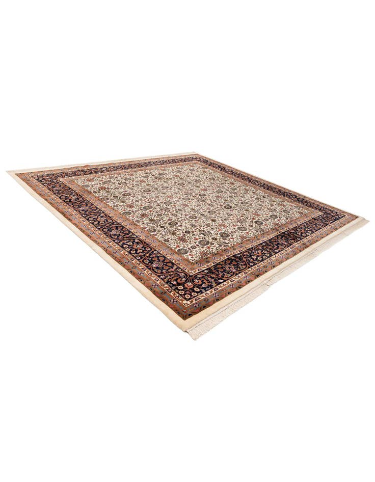 Detail image of 9' 11 x 10' 2 Hand Knotted Farahan Wool Square Rug