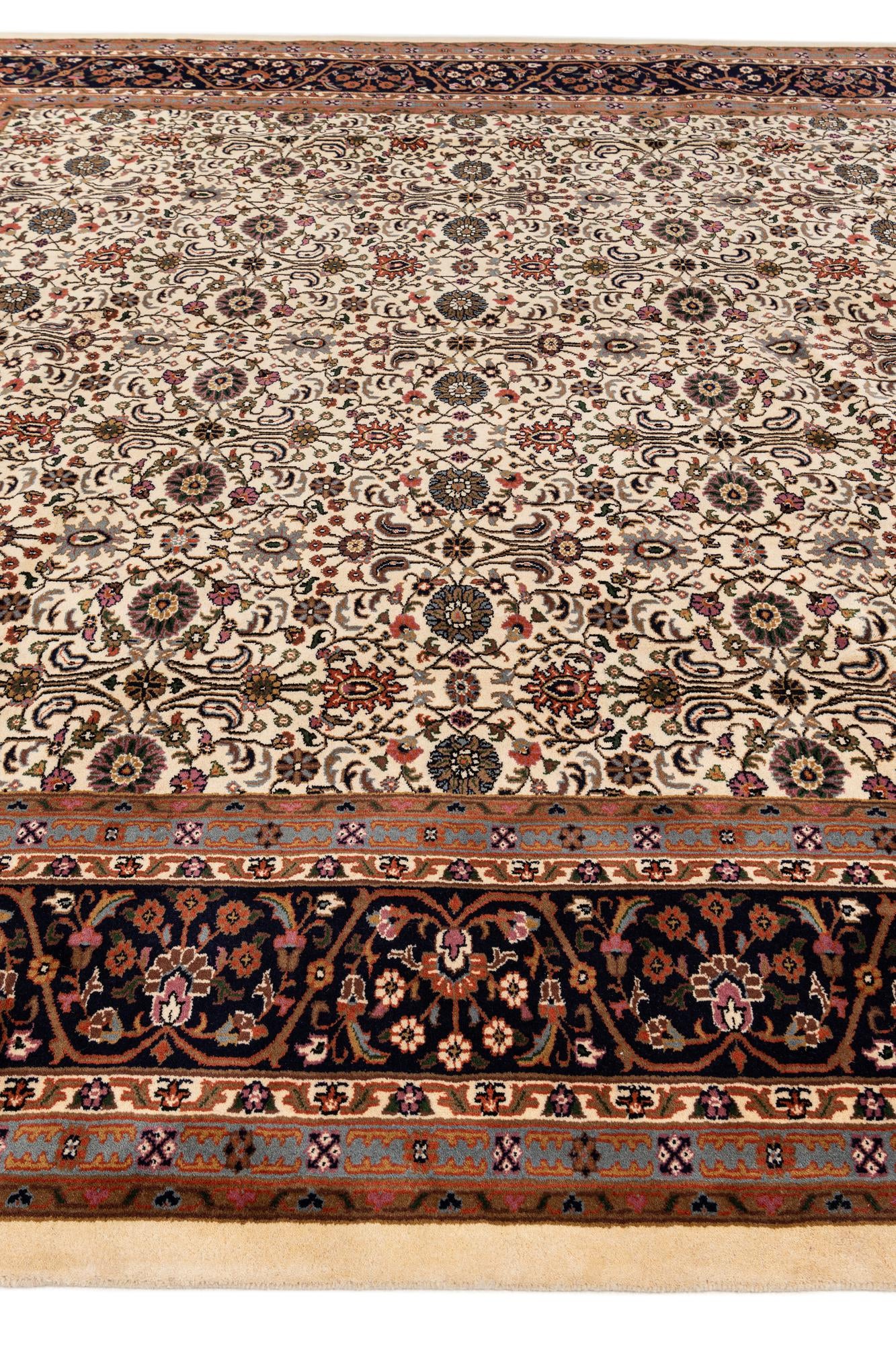 9' 11 x 10' 2 Hand Knotted Farahan Wool Square Rug