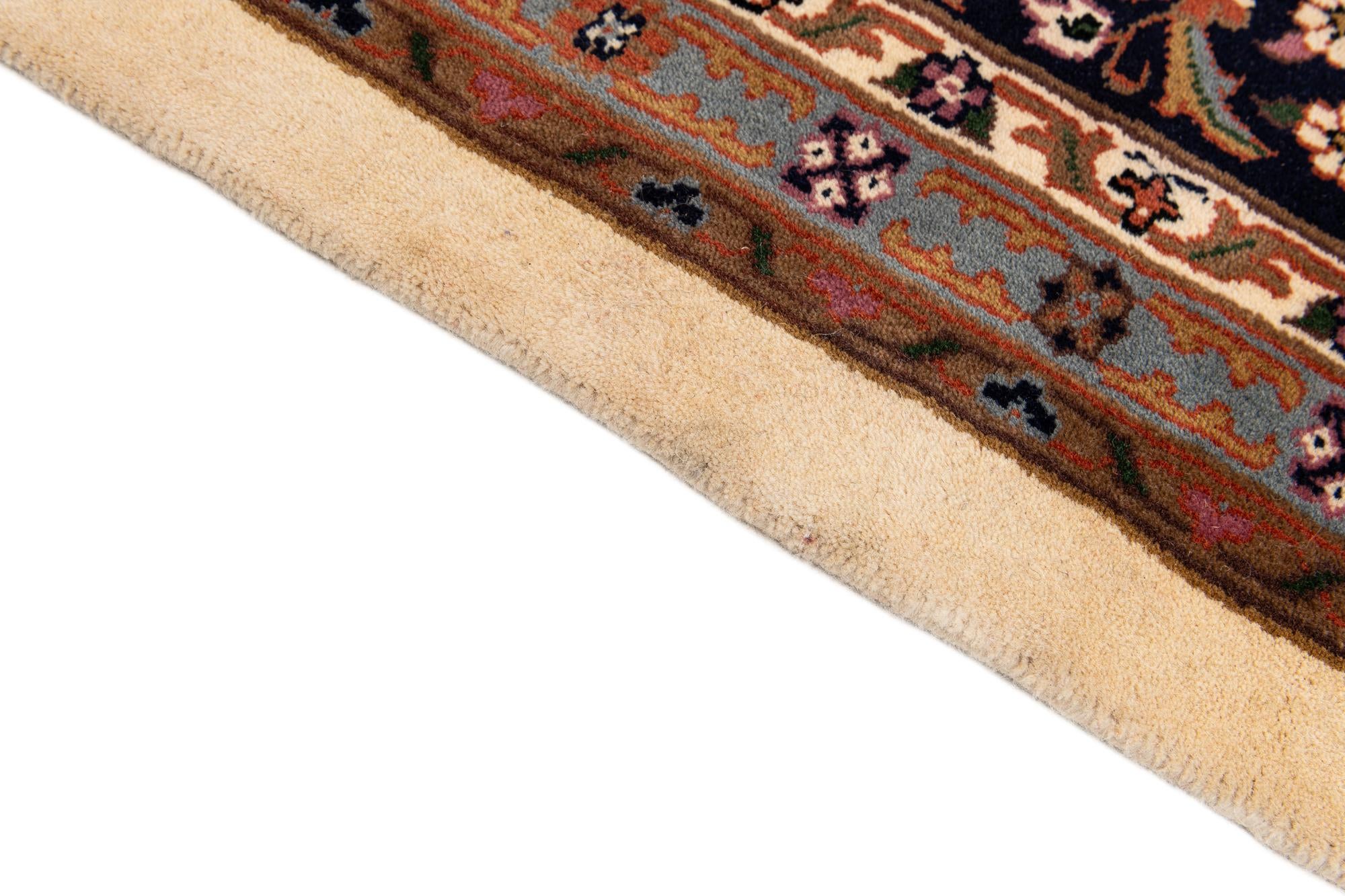 9' 11 x 10' 2 Hand Knotted Farahan Wool Square Rug