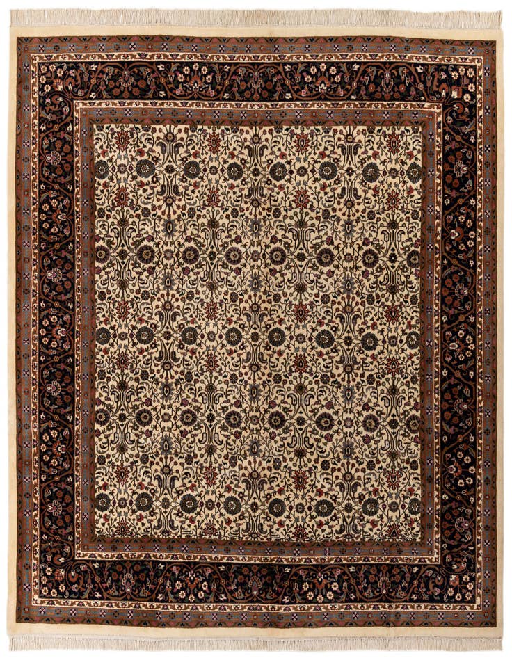 Detail image of 9' 11 x 10' 2 Hand Knotted Farahan Wool Square Rug