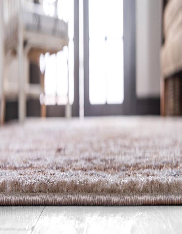 Detail image of 8' 4 x 8' 4 Heritage Square Rug