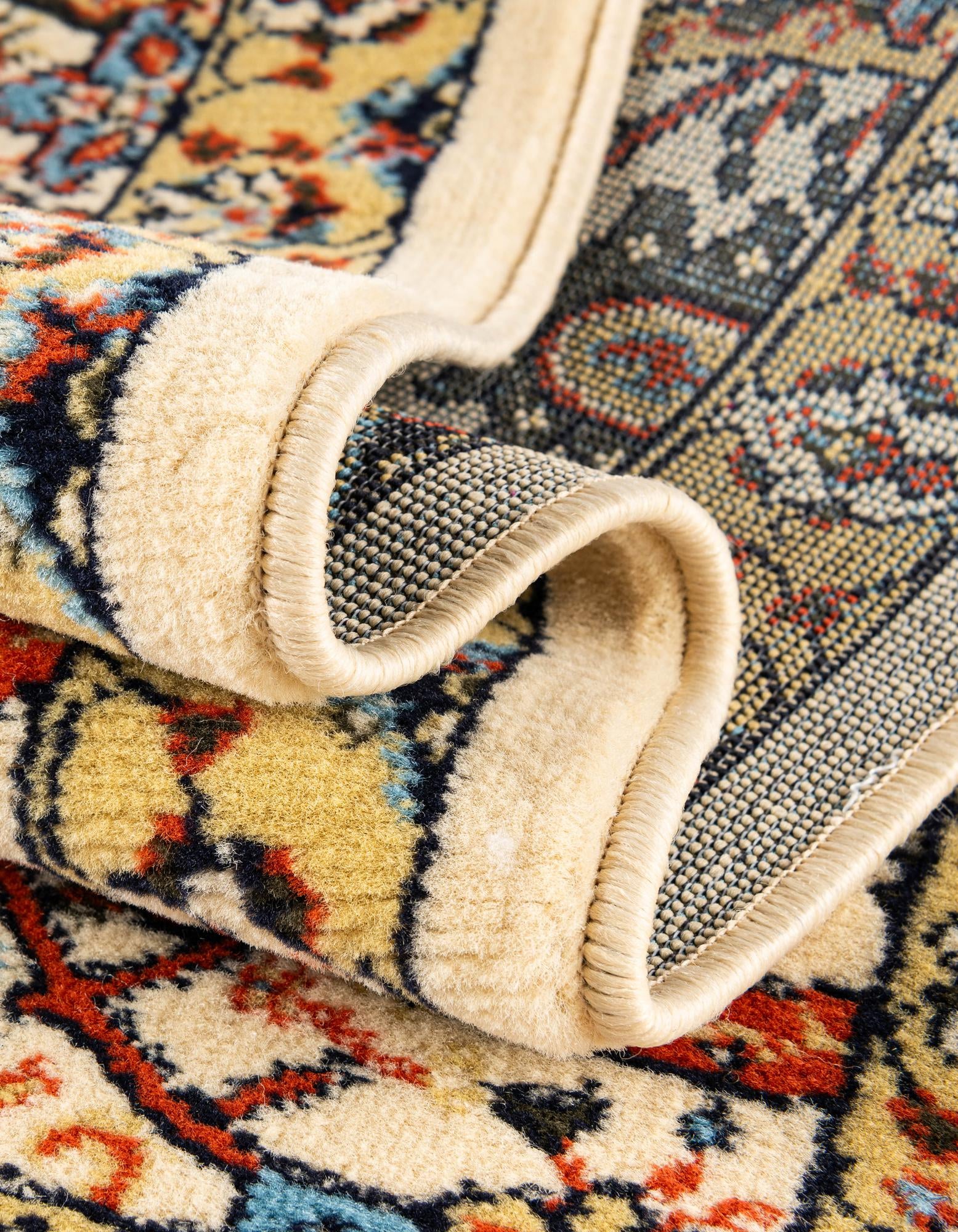 7' 10 x 7' 10 Isfahan Design Square Rug