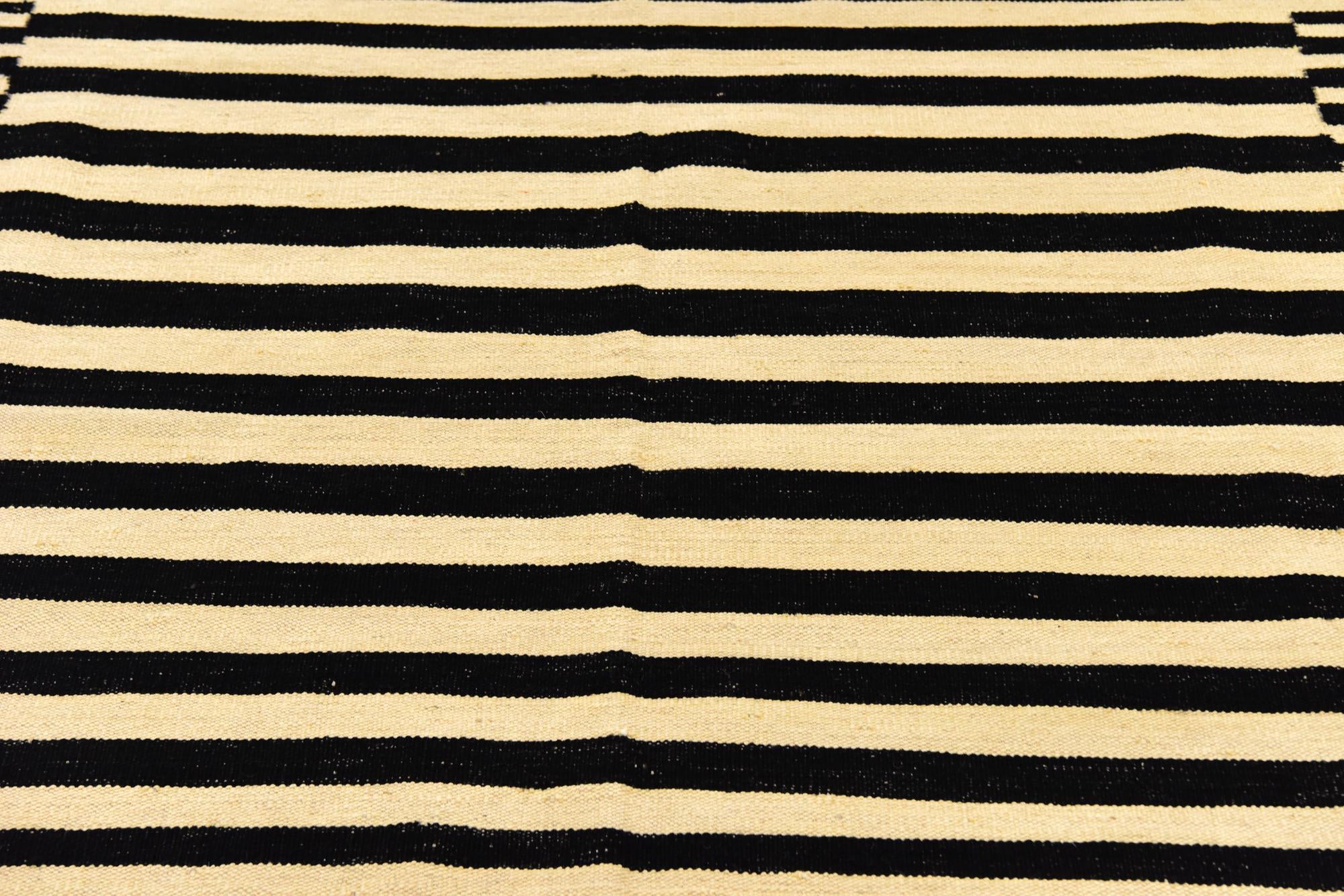 6' x 7' 6 Hand Woven Kilim Modern Wool Square Rug