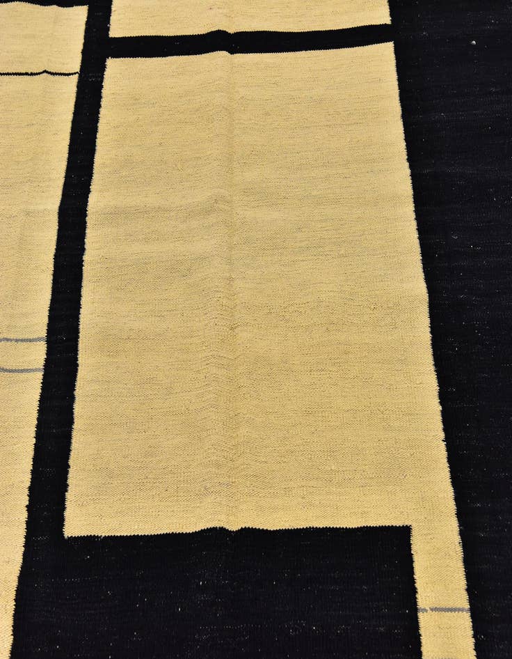 Detail image of 6' x 7' Hand Woven Kilim Modern Wool Square Rug