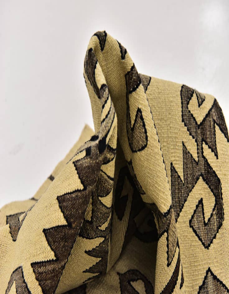 Detail image of 6' 4 x 7' 6  Hand Woven Kilim Modern Wool Square Rug