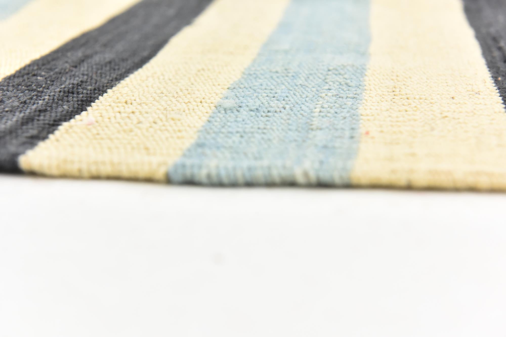 5' 6 x 6' 4 Hand Woven Kilim Modern Wool Square Rug