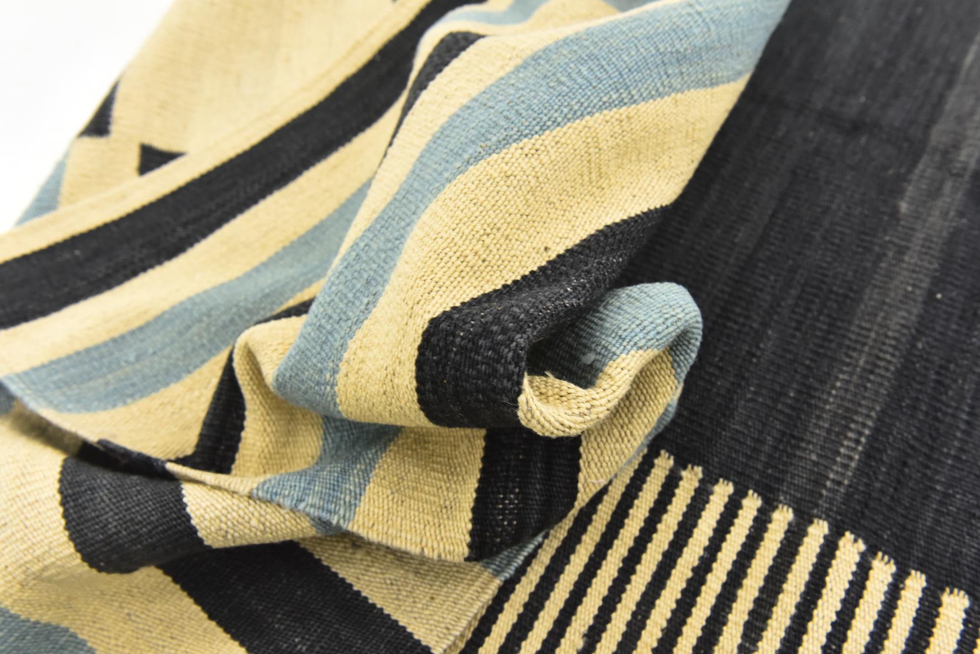 5' 6 x 6' 4 Hand Woven Kilim Modern Wool Square Rug