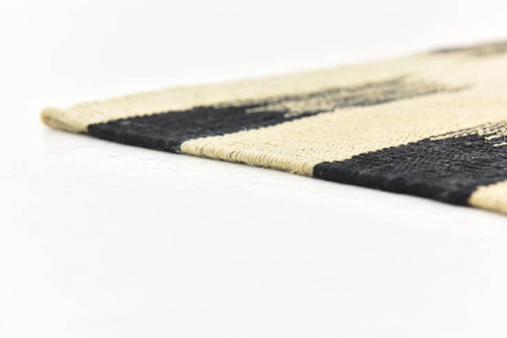 Detail image of 6' 2 x 7' 7 Hand Woven Kilim Modern Wool Square Rug