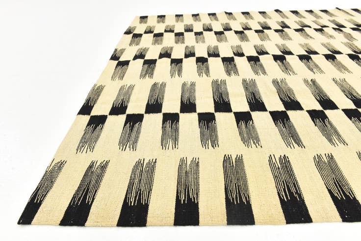 Detail image of 6' x 7' Hand Woven Kilim Modern Wool Square Rug