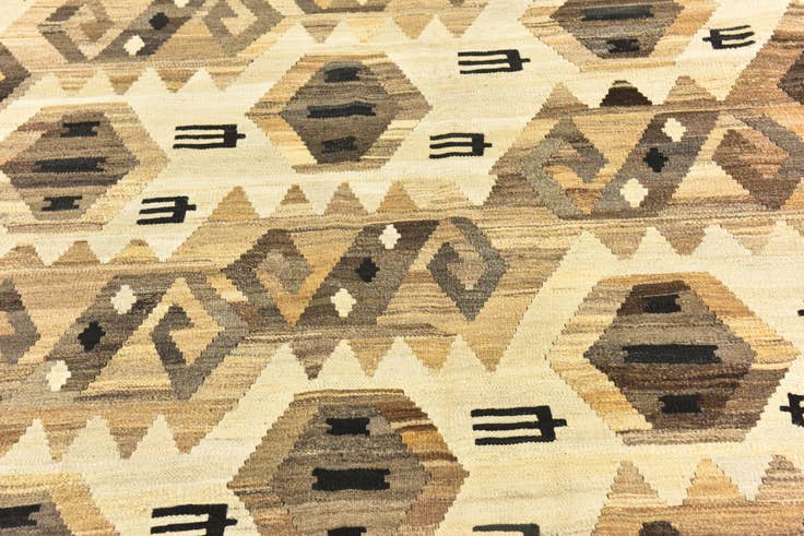 Detail image of 6' x 7' 3 Hand Woven Kilim Modern Wool Square Rug