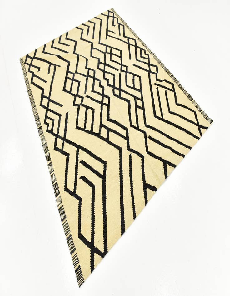 Detail image of 6' x 7' 4 Hand Woven Kilim Modern Wool Square Rug