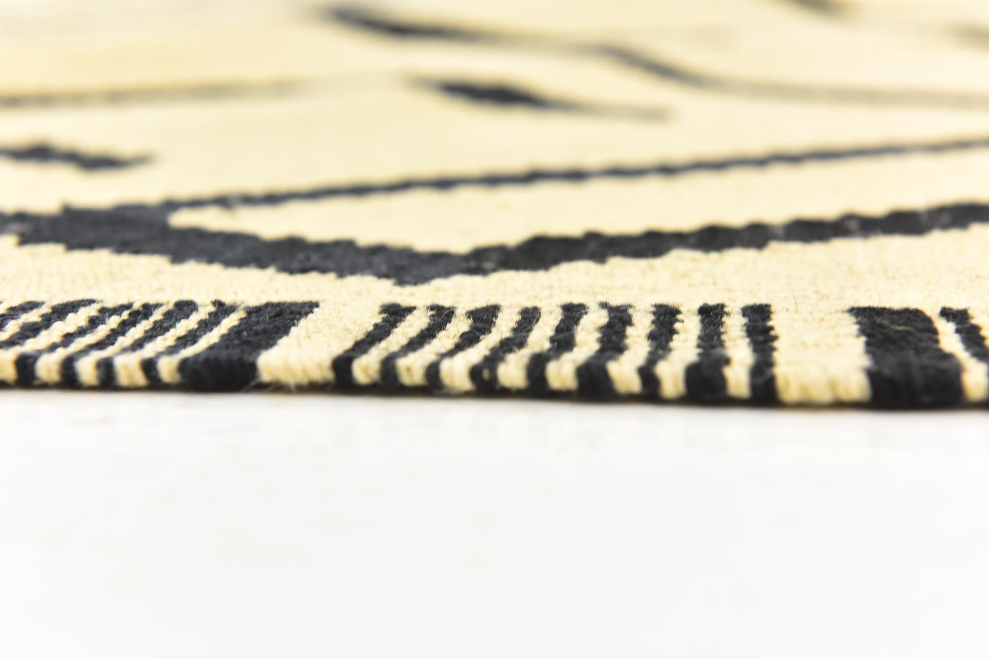 6' x 7' 4 Hand Woven Kilim Modern Wool Square Rug