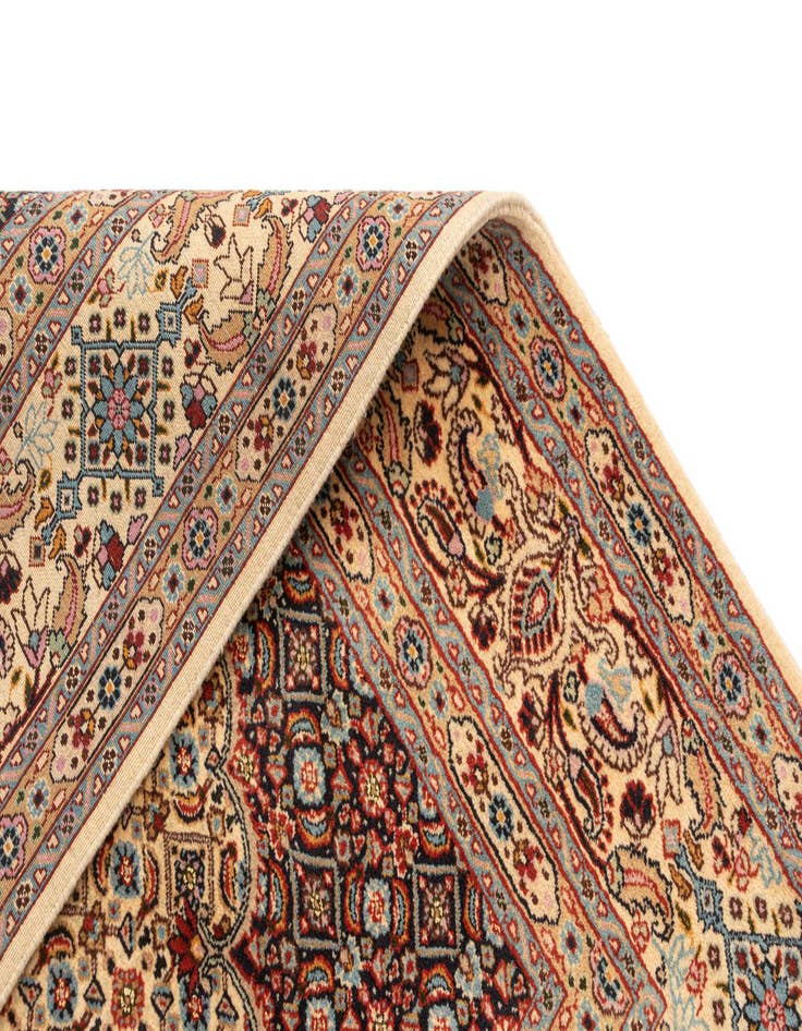 Detail image of 6' 3 x 6' 9 Mood Wool Square Rug