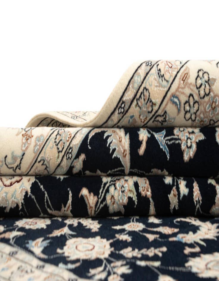 Detail image of 6' 6 x 6' 11 Nain Square Rug