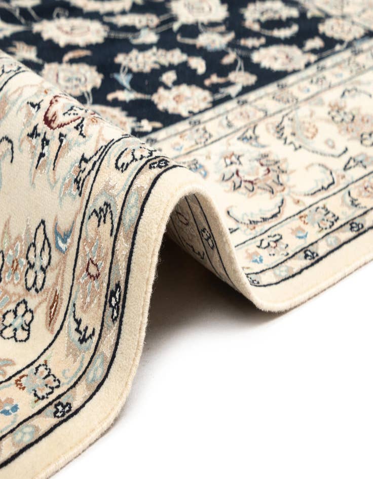 Detail image of 6' 6 x 6' 11 Nain Square Rug