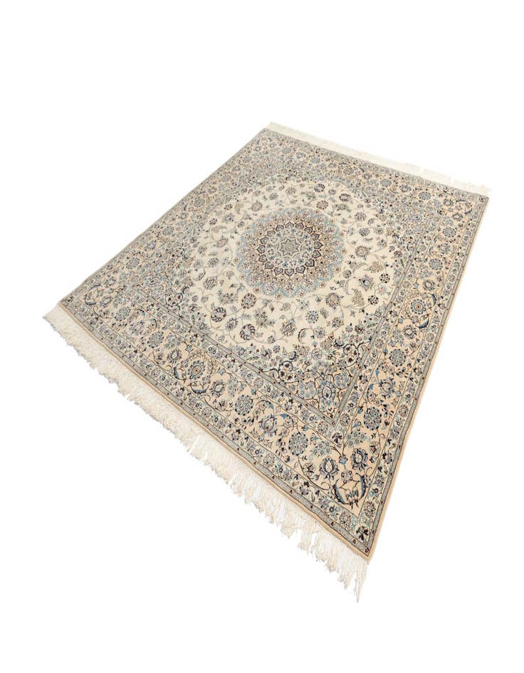 Detail image of 8' 3 x 8' 3 Nain Wool Square Rug