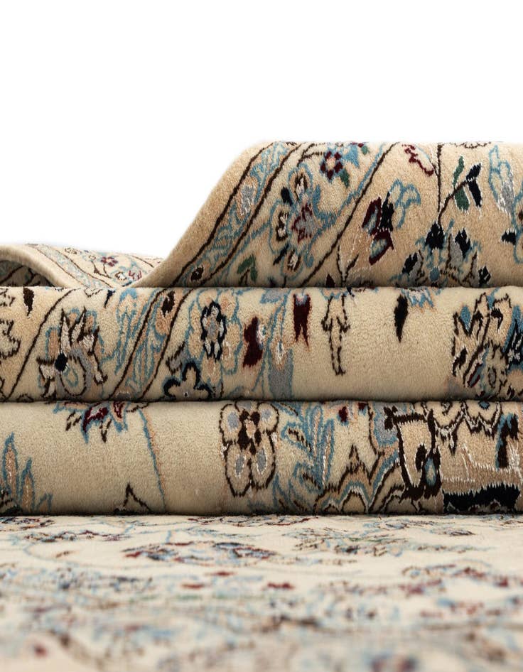 Detail image of 8' 3 x 8' 3 Nain Wool Square Rug