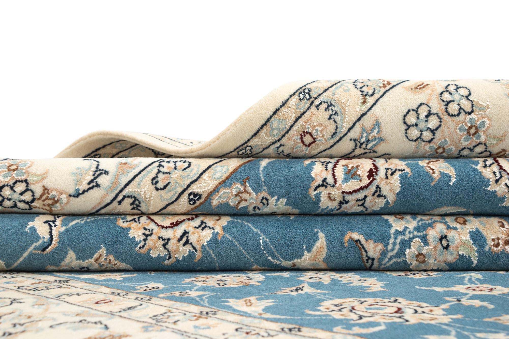6' 7 x 6' 11 Nain Square Rug