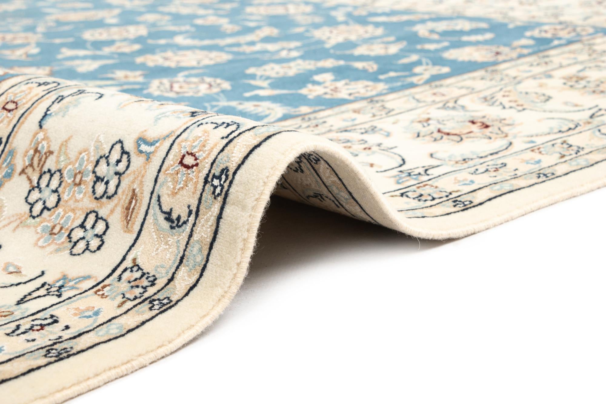6' 7 x 6' 11 Nain Square Rug