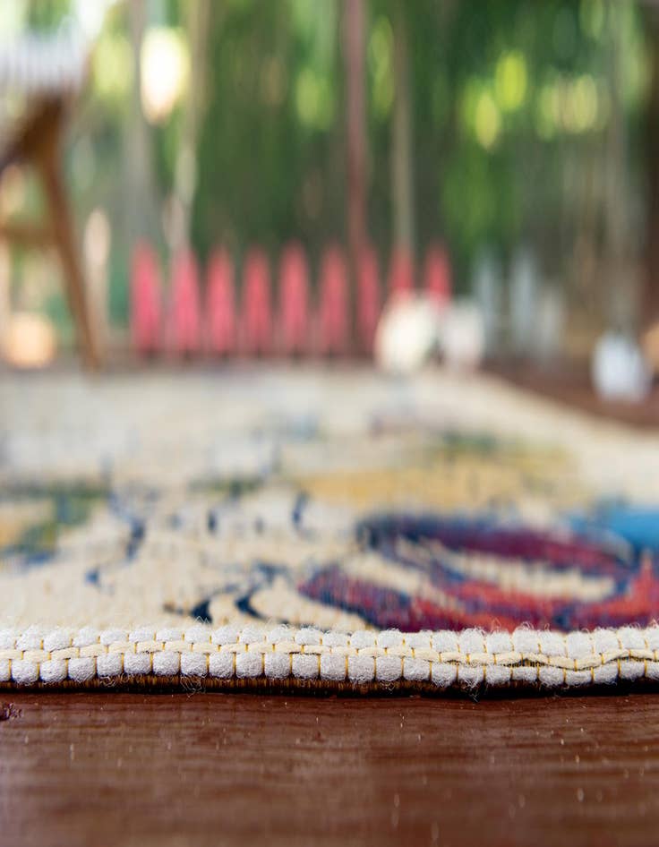 Detail image of 6' x 6'  Washable Botanical Indoor / Outdoor Square Rug