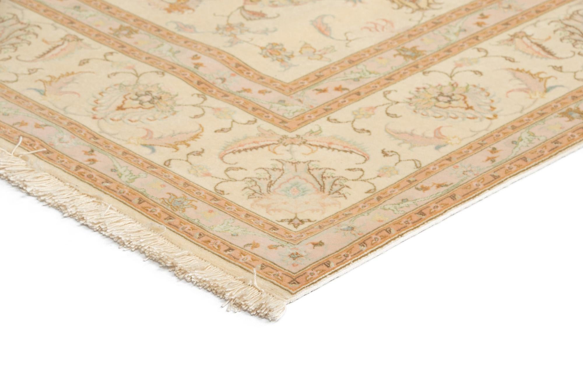 6' 6 x 6' 9 Tabriz Square Rug