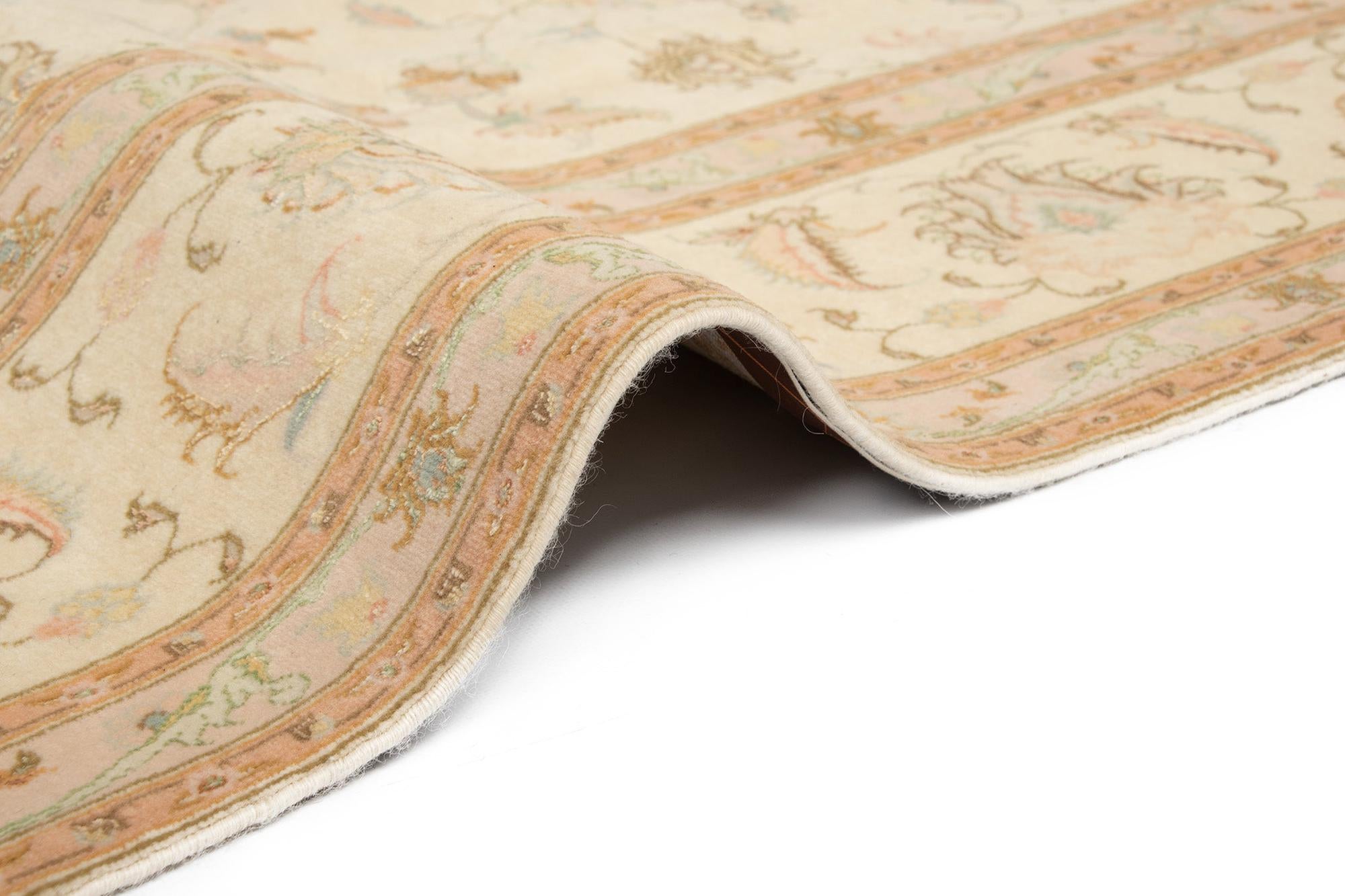 6' 6 x 6' 9 Tabriz Square Rug