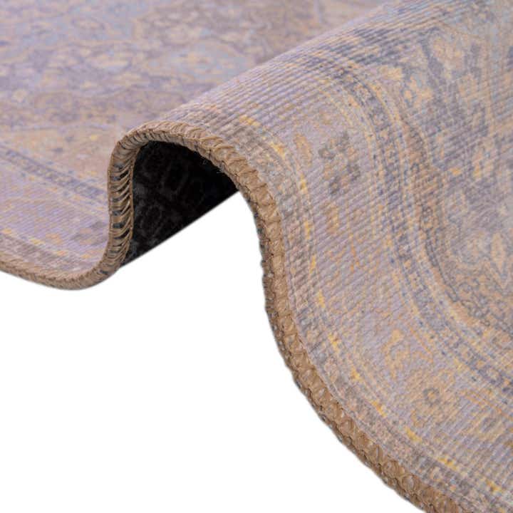 7' 6 x 7' 6 Washable Timeless Square Rug