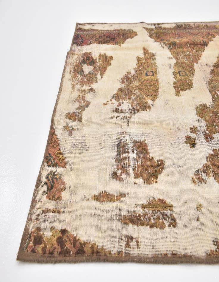 Detail image of 4' x 5' 2  Hand Knotted Ultra Vintage Persian Wool Square Rug