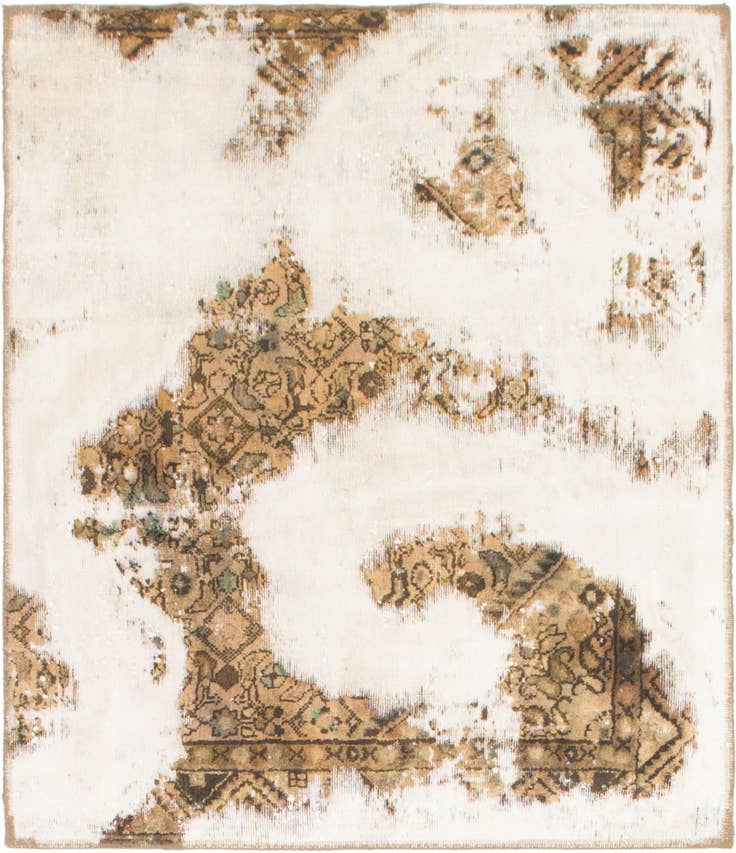 Detail image of 4' x 4' 8 Hand Knotted Ultra Vintage Persian Wool Square Rug